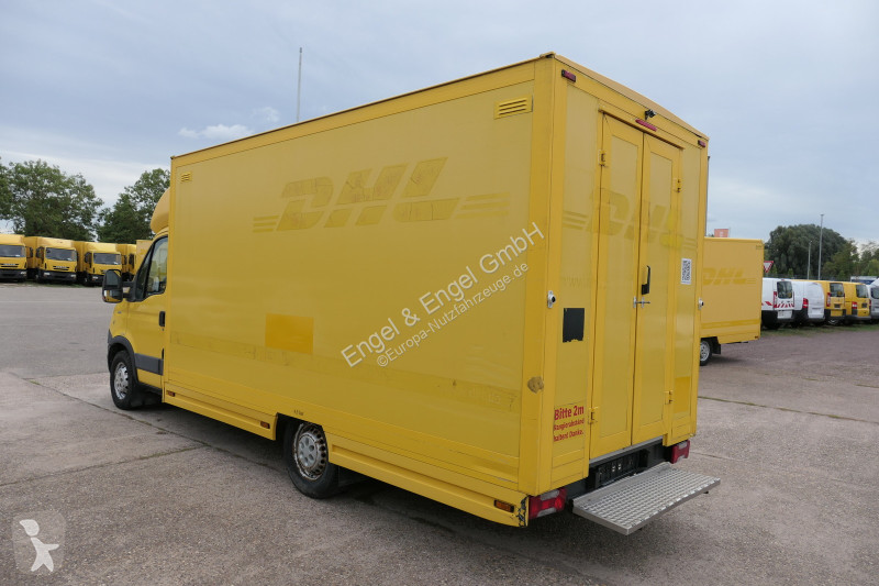Коммерческий автомобиль Iveco Daily 35 S11 C30C...