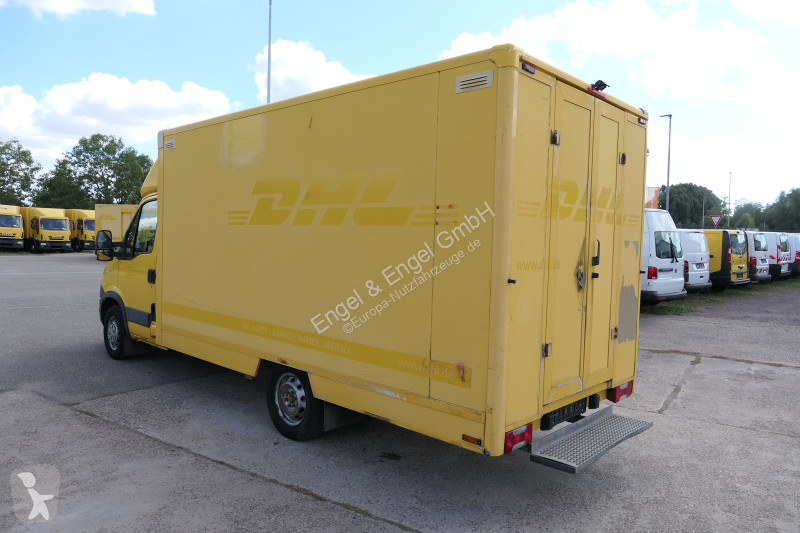 Коммерческий автомобиль Iveco Daily 35 S11 C30C...