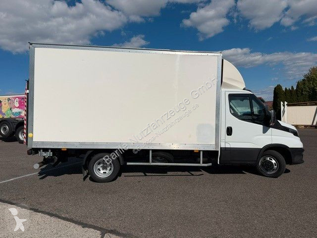 Veículo utilitário Iveco 35C16