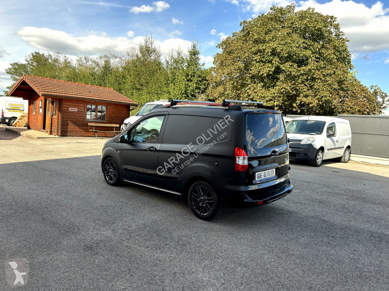 Коммерческий автомобиль Ford Transit 1.5 TDCI...