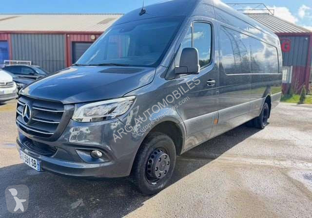Коммерческий автомобиль Mercedes