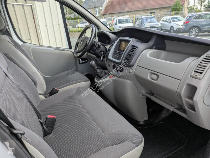 Коммерческий автомобиль Opel REMORQUE CARGO VAN