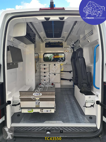 Užitkové vozidlo Renault ambulance