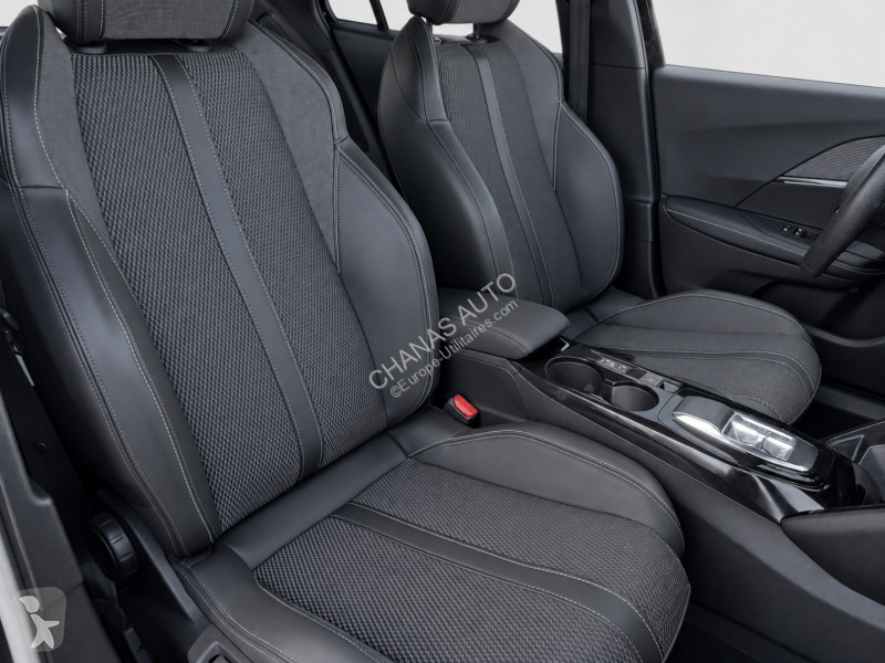 Užitkové vozidlo Peugeot 1.2 Puretech 130 GT EAT8