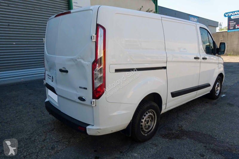 Véhicule utilitaire Ford 2,0 DPF 130