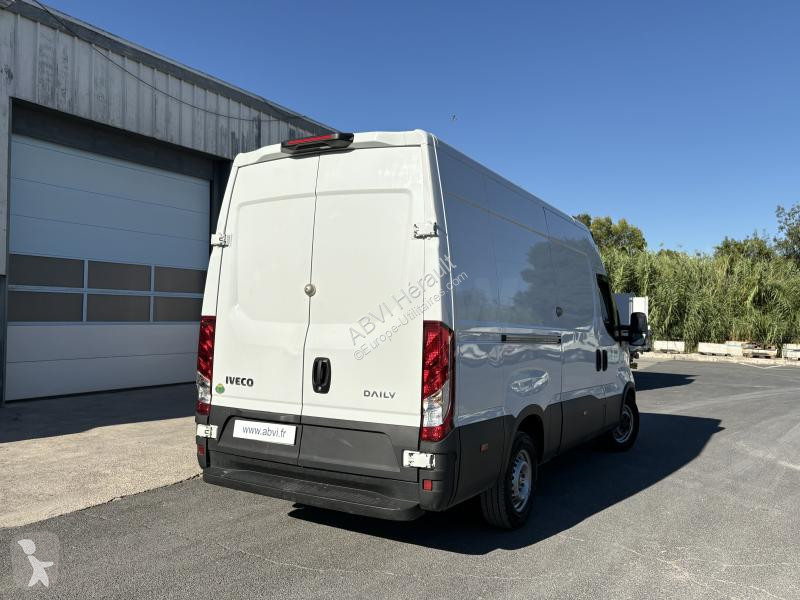 Furgoneta Iveco 35S14V12 CAMERA DE RECUL...