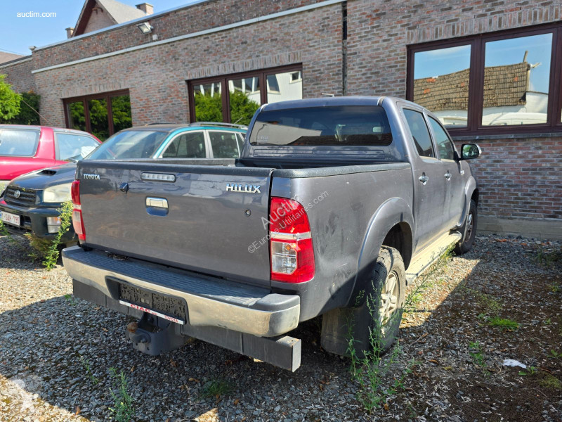 Furgoneta Toyota hilux