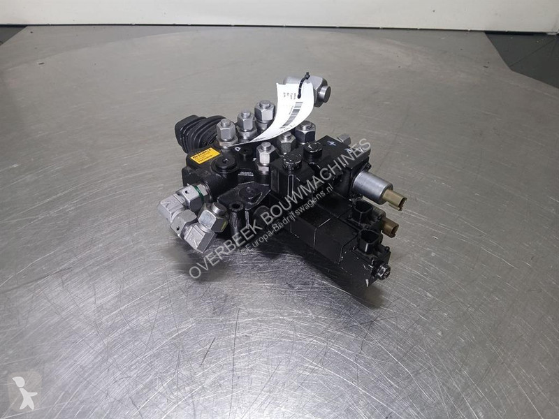Užitkové vozidlo Yanmar V8-5606660627-Walvoil...