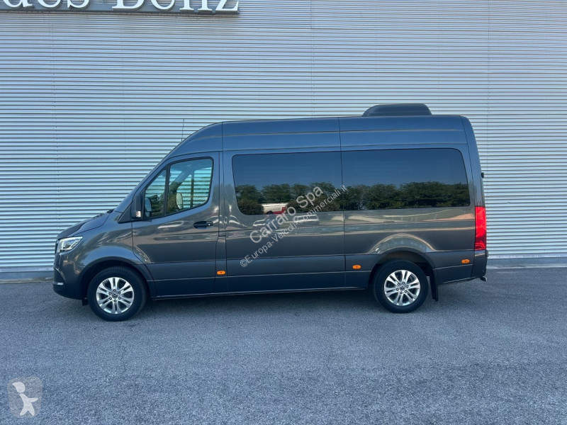 Furgoneta Mercedes III