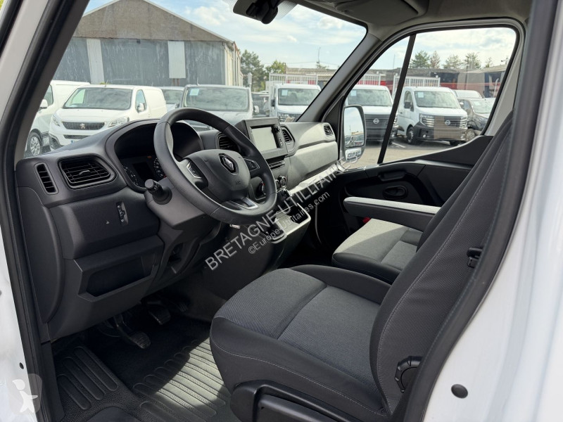 عربة نفعية Renault MASTER III GRD VOL CAISSE 20...
