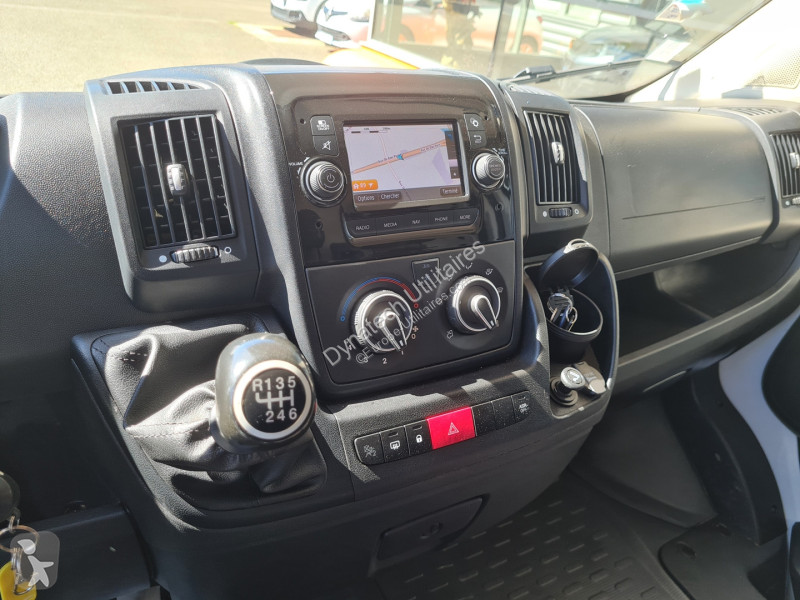 Furgoneta Peugeot BOXER FG 335 L2H2 2.2 BLUEHDI...