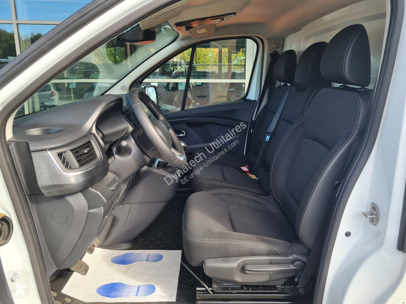 Furgoneta Renault TRAFIC III FG L2H1 3T 2.0...