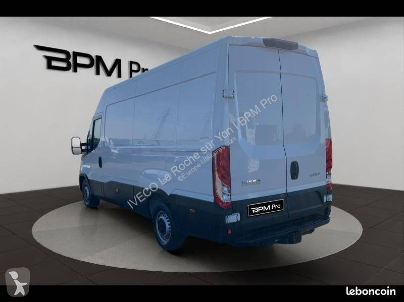 Furgoneta Iveco 35S14V12