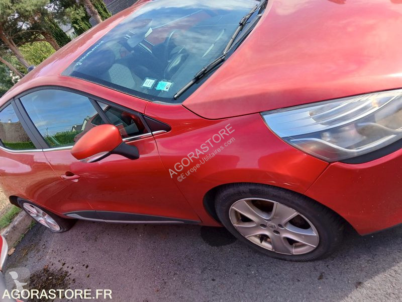 Veículo utilitário Renault CLIO4