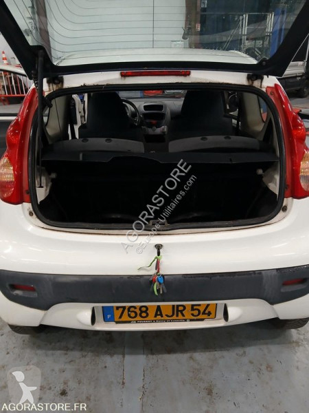 Veículo utilitário Peugeot 107