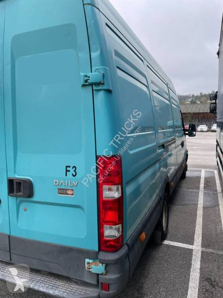 Haszongépjármű Iveco 35C15