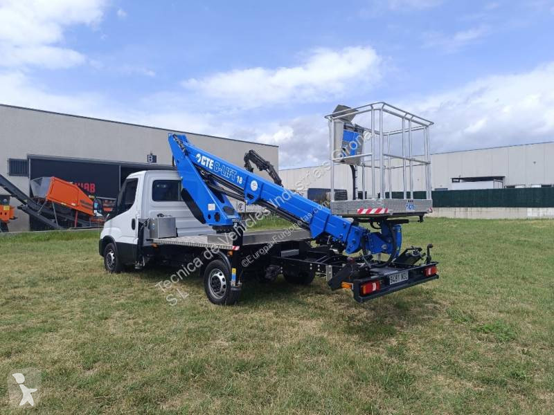 Furgoneta Iveco 35C14/3.0