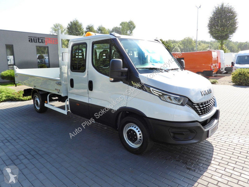 Veículo utilitário Iveco 35S14 DAILY