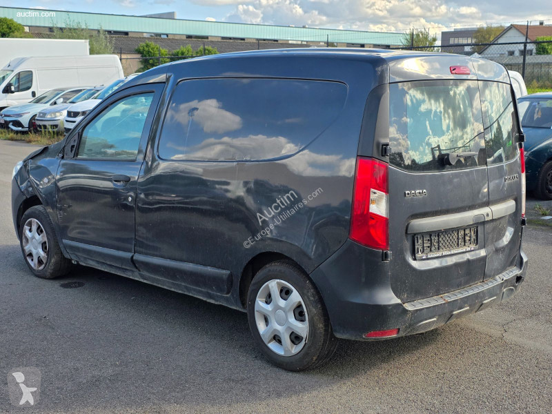 Furgoneta Dacia dokker