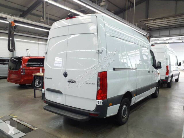 Veículo utilitário Mercedes Sprinter 317...