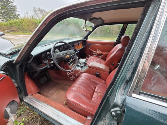 Veículo utilitário Jaguar XJ6