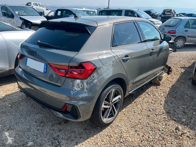 Veículo utilitário Audi A1 II 30 1.0 TFSi 116 S...