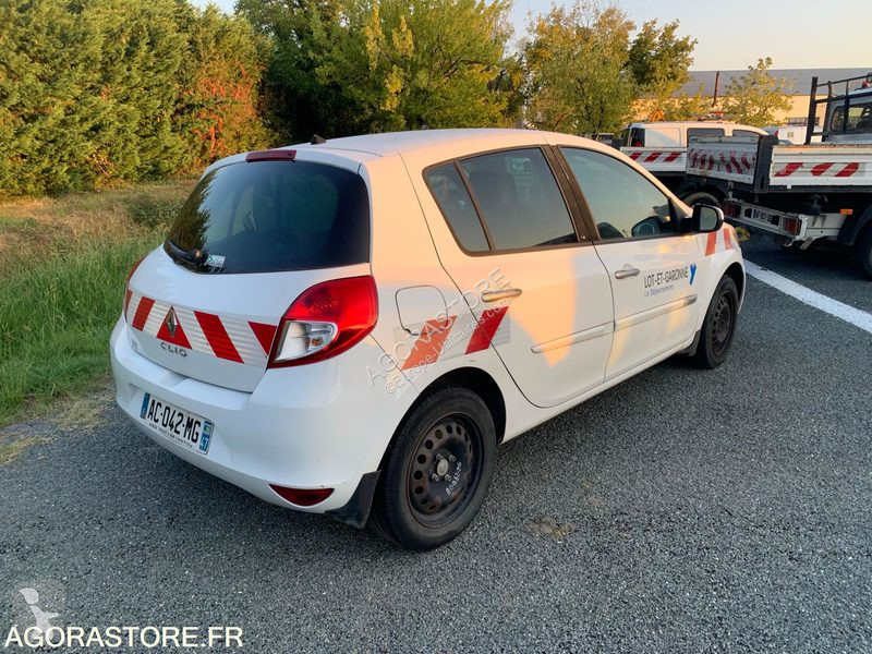 Véhicule utilitaire Renault CLIO