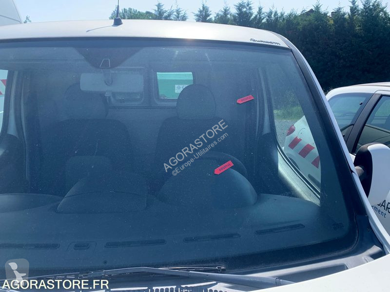 Véhicule utilitaire Fiat DOBLO