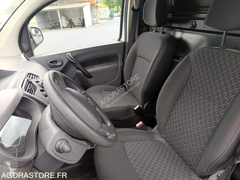 Véhicule utilitaire Renault KANGOO