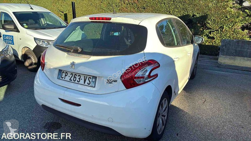 Véhicule utilitaire Peugeot 208