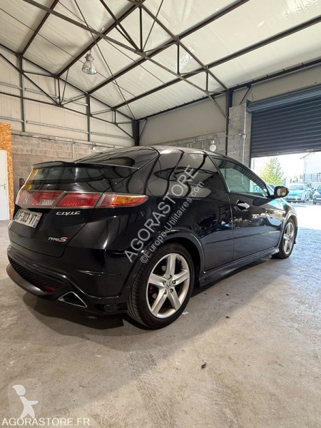 Véhicule utilitaire Honda CIVIC