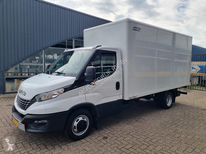 Veículo utilitário Iveco 35C16 D