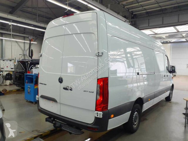 Užitkové vozidlo Mercedes Sprinter 317...