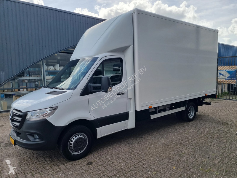 Veículo utilitário Mercedes 519 CDI