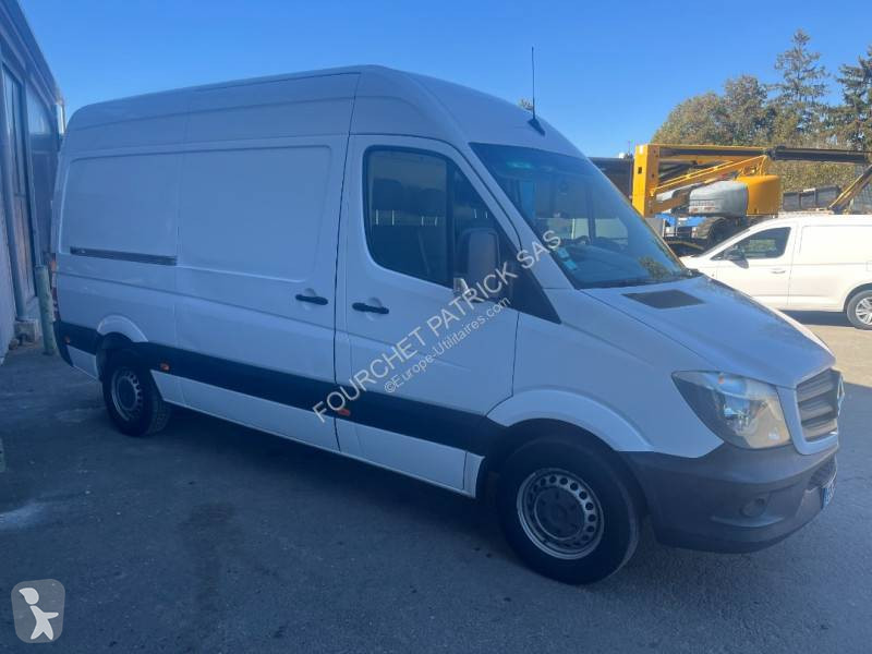 Véhicule utilitaire Mercedes 216 CDI