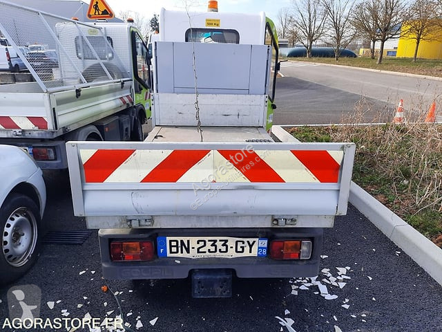 Véhicule utilitaire