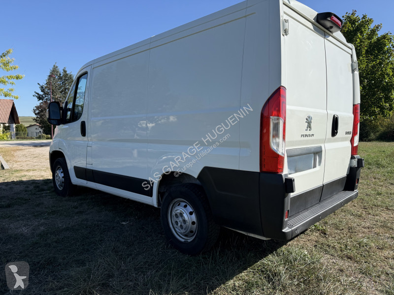 Véhicule utilitaire Peugeot L1H1 2.2 BLUEHDI...
