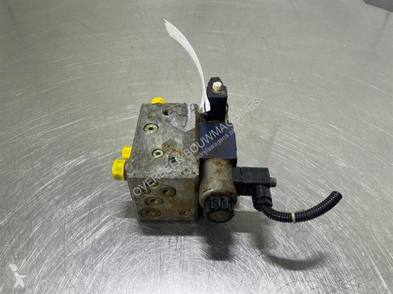 Véhicule utilitaire Komatsu WA200-Rexroth...