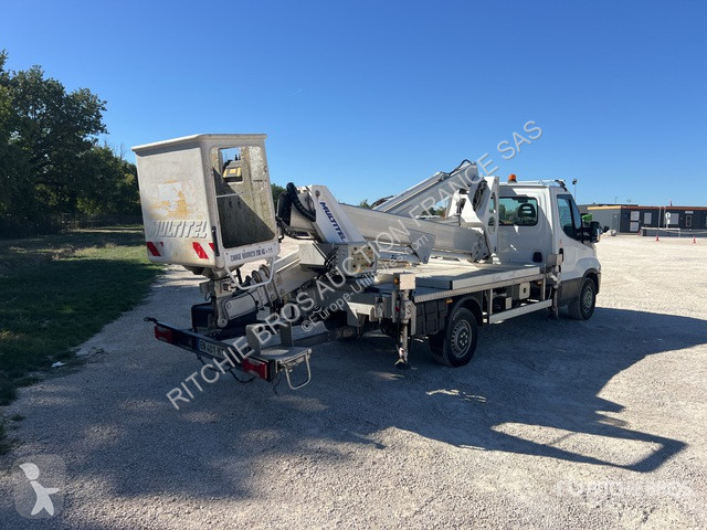 Užitkové vozidlo Iveco 35-120