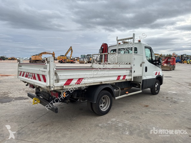Véhicule utilitaire Iveco  35C14