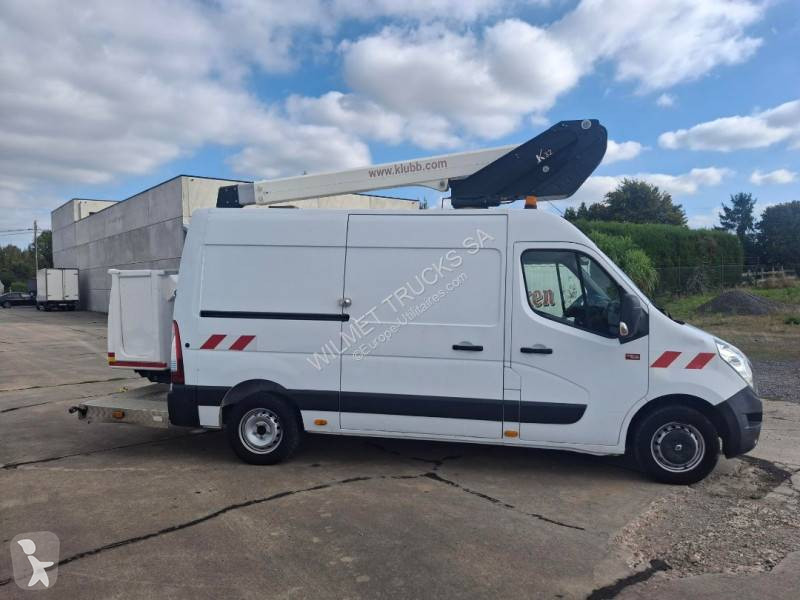 Véhicule utilitaire Renault 2.3 DCI 130