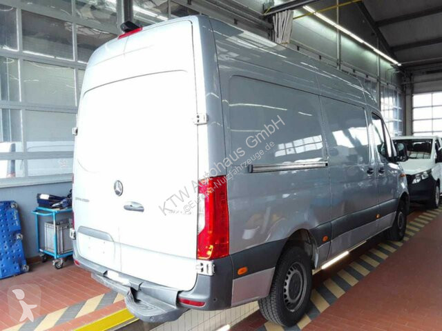 Užitkové vozidlo Mercedes Sprinter 317...
