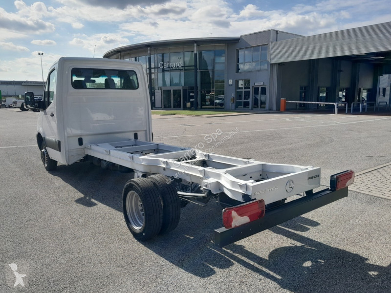 Véhicule utilitaire Mercedes Telaio Traz. Post
