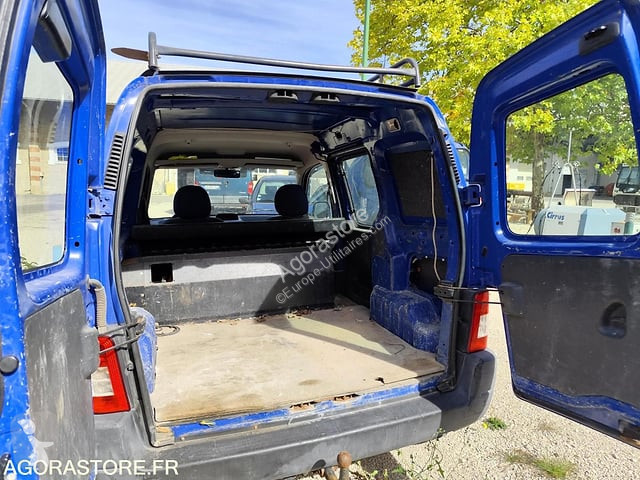 Véhicule utilitaire