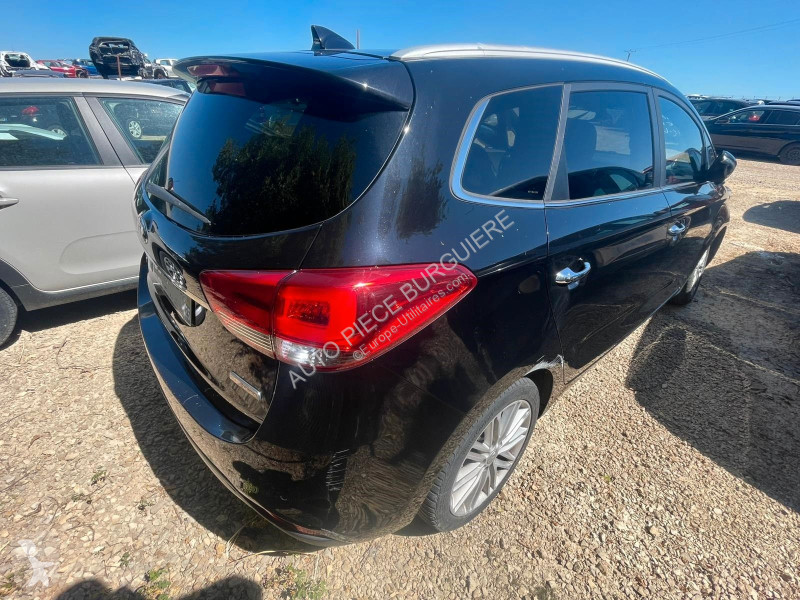 Véhicule utilitaire KIA 1.7 CRDi 141 Premium 7...