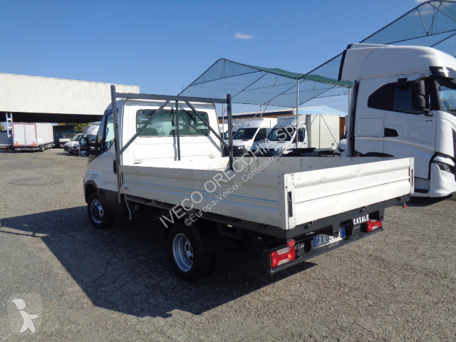 Véhicule utilitaire Iveco DAILY 35C14