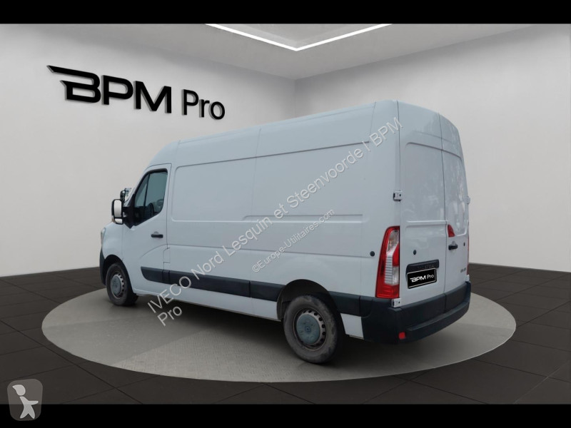 Véhicule utilitaire Renault Fg F3300 L2H2 2.3...