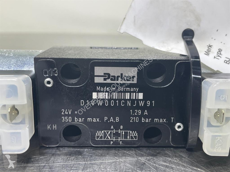 Véhicule utilitaire Parker D1VW001CNJW91 - NG6...