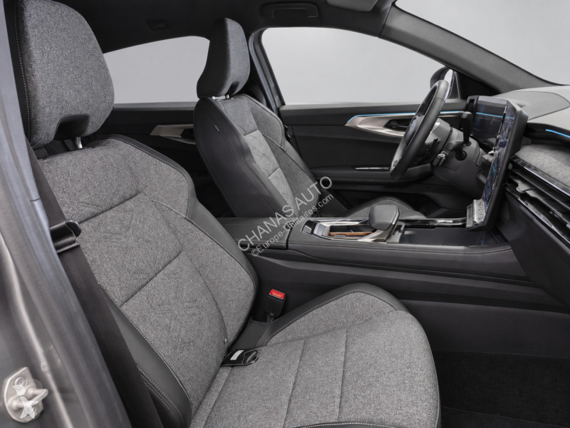 Véhicule utilitaire Renault 1.2 E-Tech full...