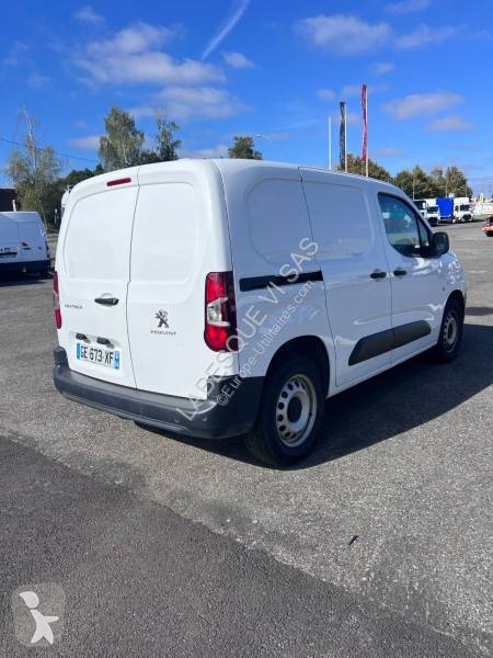 Véhicule utilitaire Peugeot 1.5 HDI 100CH BVM6